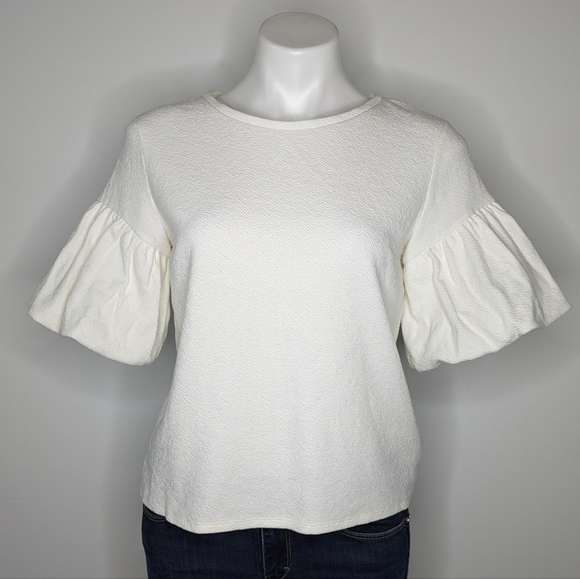Express Tops - ✨3/$15 Express white puff short sleeve top S